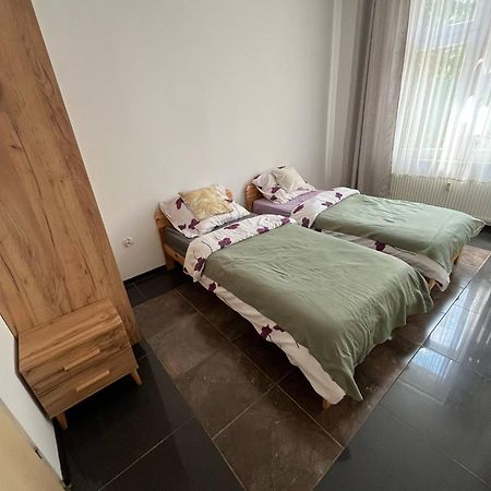 Butikowe Pokoje Hlucholazy Exteriér fotografie