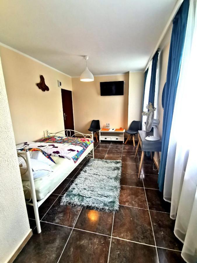 Butikowe Pokoje Hlucholazy Exteriér fotografie