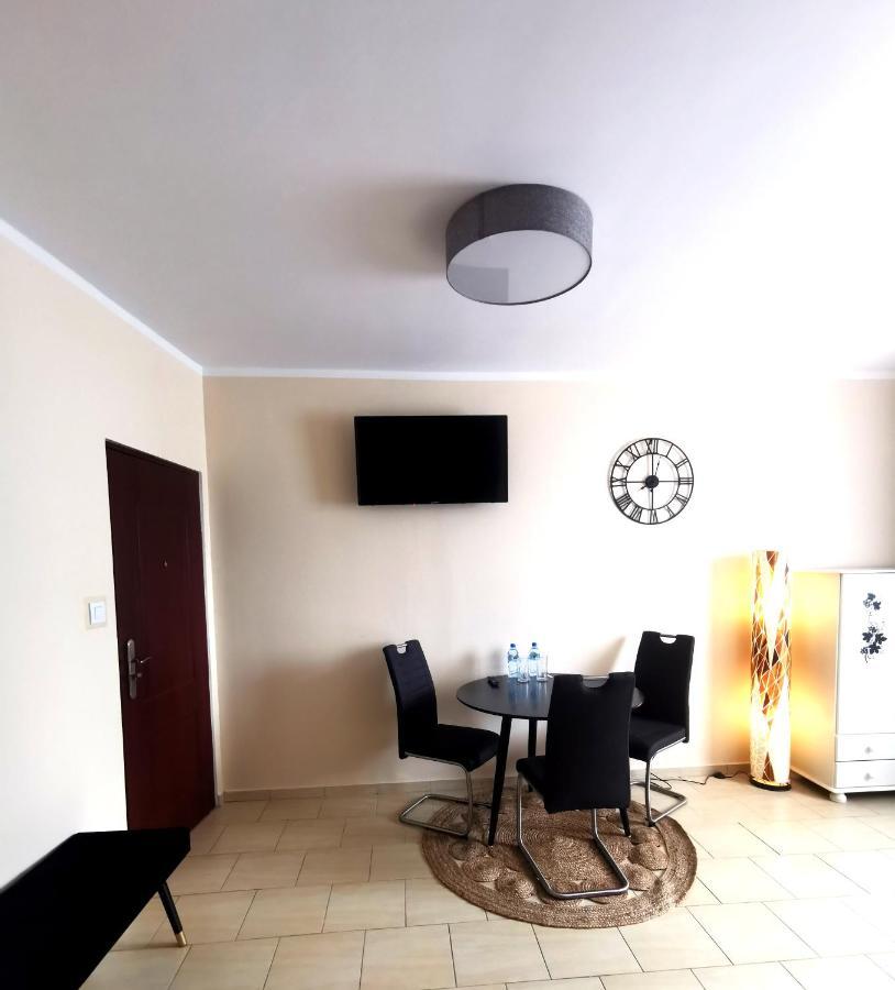 Butikowe Pokoje Hlucholazy Exteriér fotografie