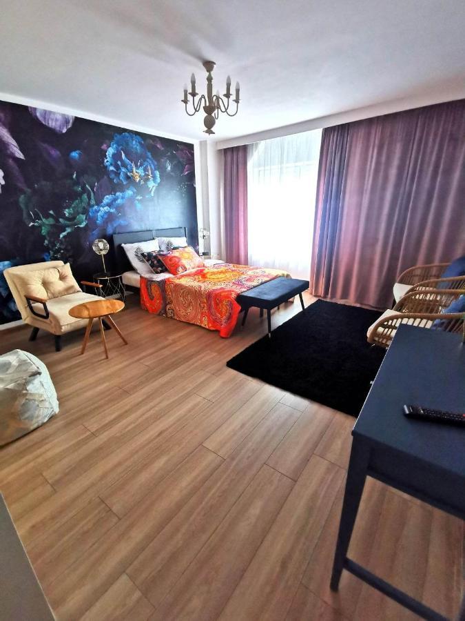 Butikowe Pokoje Hlucholazy Exteriér fotografie